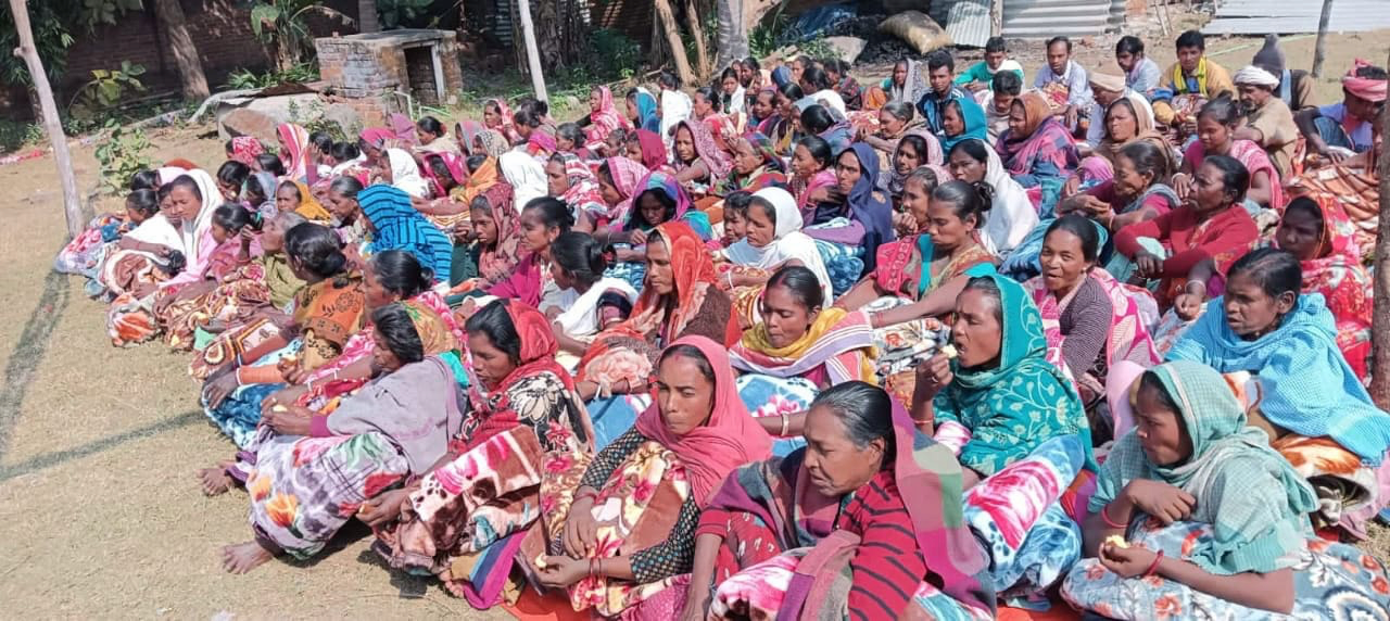 Community blanket distribution